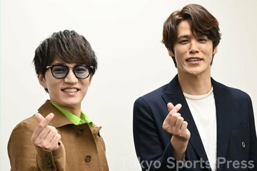 神山智洋（左）と宮野真守