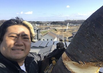  木登りトレーニングを再開した諏訪魔