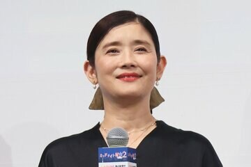 石田ひかり