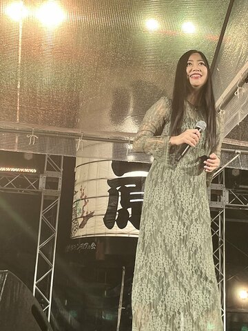 ちょうちんまつりに参加した門松みゆき