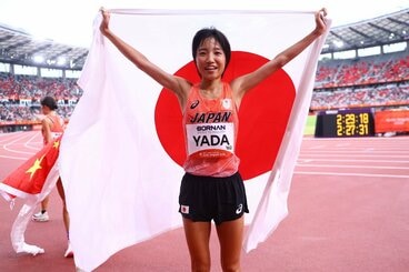 女子マラソンで銅メダルを獲得した矢田みくに