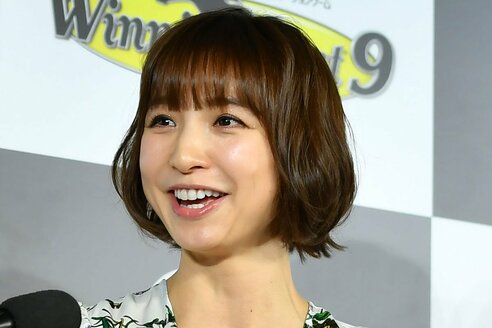 篠田麻里子ジッポライタ 篠田麻里子がIT社長と交際で〝石橋を叩きまくった〟ワケ 求愛は何度