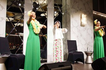 写真集発売記念イベントを行った石原夏織