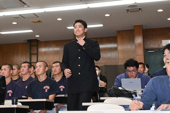 巨人から1位指名を受けた織田翔希