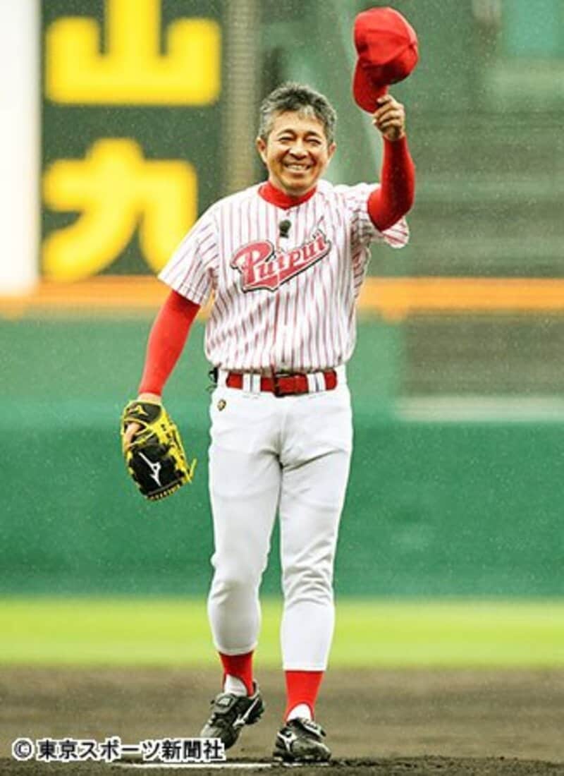 始球式を務めた遠山奨志氏