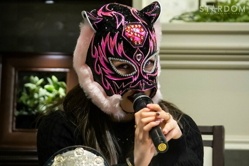  会見で怒りをブチまけたスターライト・キッド