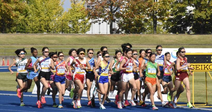 今年の全日本大学女子駅伝は城西大が優勝した（写真は昨年の１区スタート）