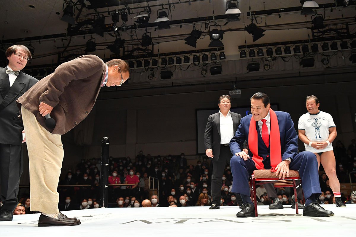 写真:木戸修さん 最後の表舞台は猪木さんとの〝再会〟 | 東スポWEB