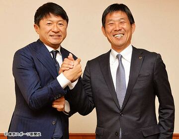  ２０１８年２月、武田氏（左）は本紙企画で森保監督と対談