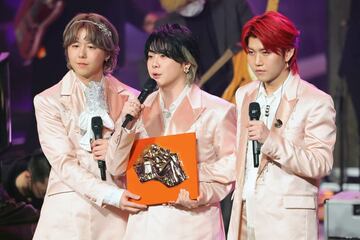 昨年のレコ大で２連覇したＭｒｓ．ＧＲＥＥＮ　ＡＰＰＬＥ（２０２４年）