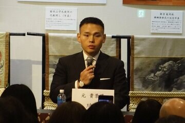 トークイベントに出席した湊川親方