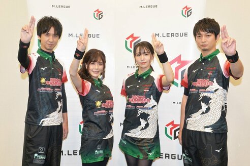 KONAMI 麻雀格闘倶楽部 高宮まり 伊達朱里紗 佐々木寿人 滝沢和典タオル Mリーグ】KONAMI麻雀格闘倶楽部が佐々木寿人、高宮まり、伊達朱里紗