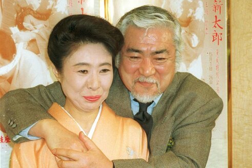 中村玉緒さん最後のTV出演で渾身ボケ こだわりの着物に入れた