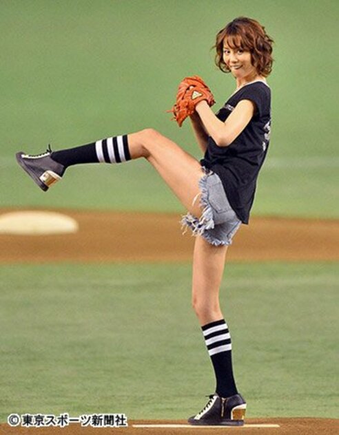 米倉涼子 始球式 パラレル カード 米倉涼子 始球式 トレーディングカード グッズ - メルカリ