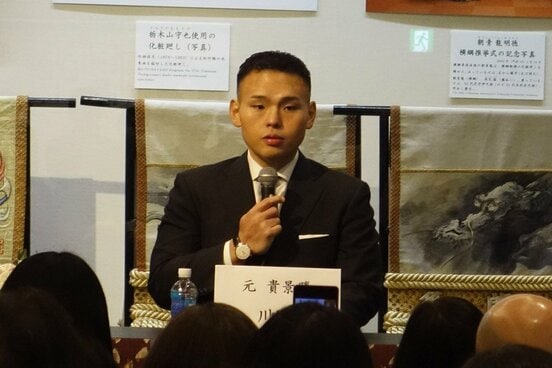 トークイベントに出席した湊川親方