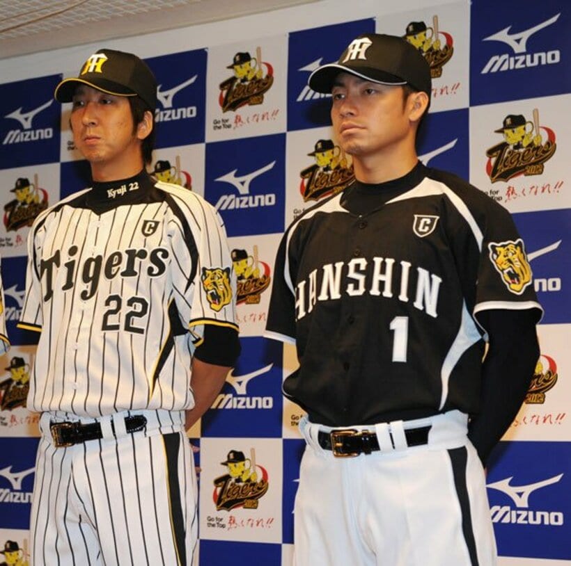  ともに阪神を支えた藤川（左）と鳥谷