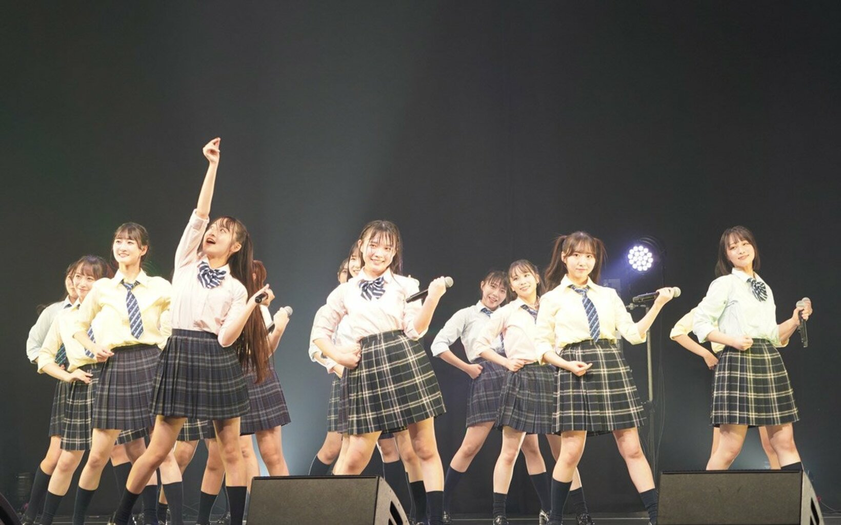 東京・ＥＸ　ＴＨＥＡＴＥＲ　ＲＯＰＰＯＮＧＩで「花は誰のもの？」公演を開催したＳＴＵ４８（Ｃ）ＳＴＵ.