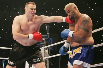 Ｋ－１ではセーム・シュルト（左）と激闘したマーク・ハント