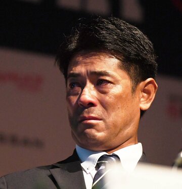  選手からのメッセージに感極まる侍ジャパン・稲葉監督