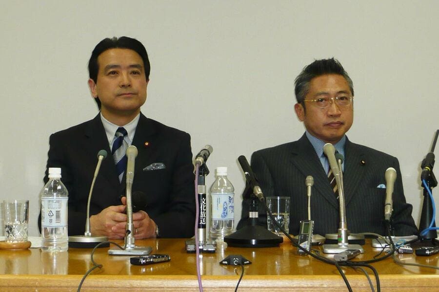 江田憲司氏(左)と渡辺喜美氏(2009年)
