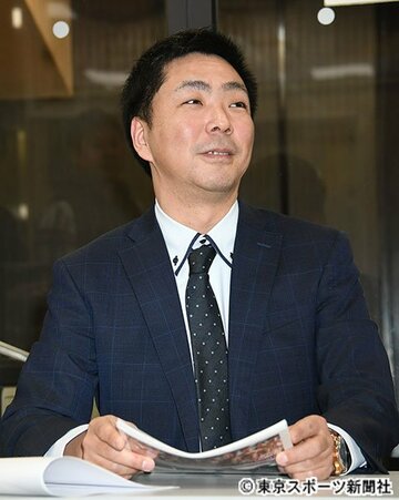  会見した登坂社長