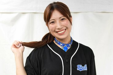 試合後、個別取材に応じた荒井優希