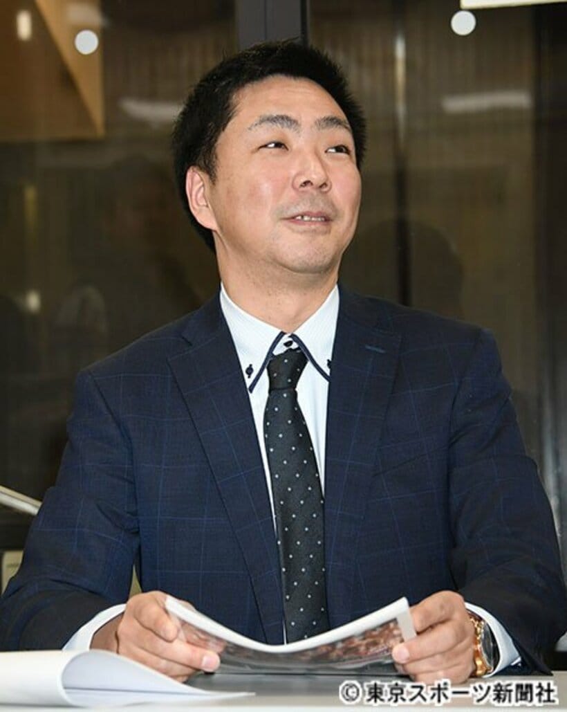  会見した登坂社長