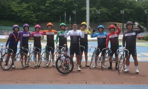 【宇都宮競輪・ＧⅢレジェンド神山雄一郎カップ】神山雄一郎氏がエキシビジョンレースで〝連覇〟達成