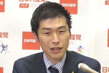 山添拓氏