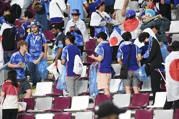 過去にもゴミ拾いが話題となった（写真は２０２２年）