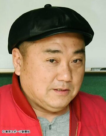  山本圭壱