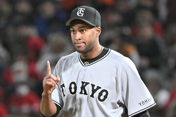 ５点差の延長10回にマウンドに上がった巨人・マルティネス
