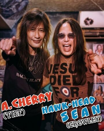 American Cherry（左）とHawk Head Sean（提供画像）