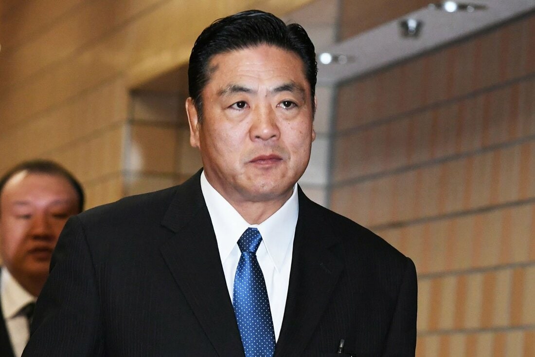 「初代・霧島」で先代師匠の陸奥親方