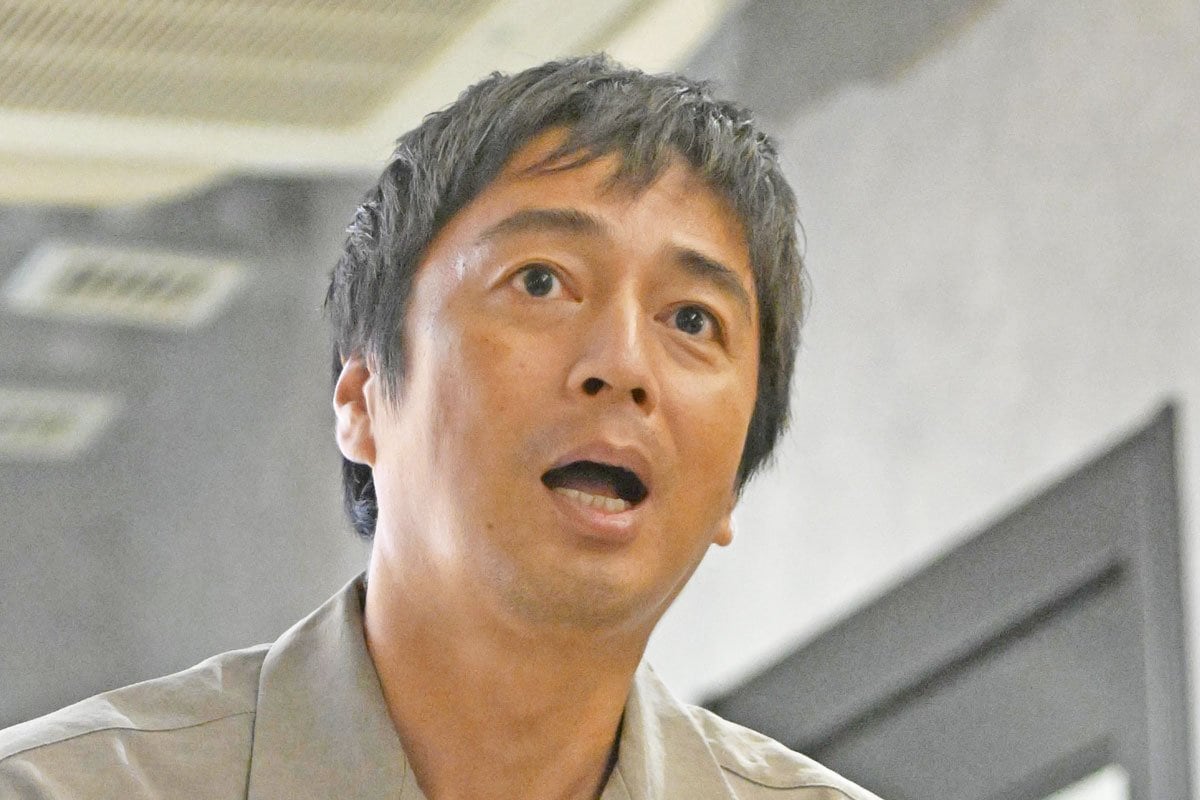 徳井 義実 年収