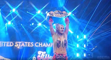 ジュリアを破り、新US王者となったティファニー・ストラットン（©AbemaTV, Inc.）