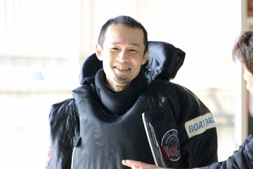予選を４位で突破した渡辺雄一郎