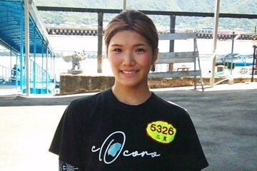 ロングインタビューに応じた三嶌さらら