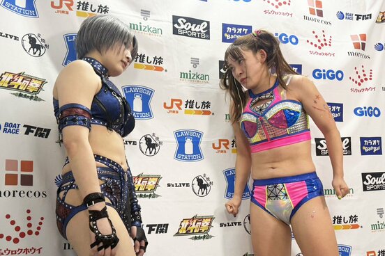 安納サオリ(左)から逆に対戦要求されたフワちゃん