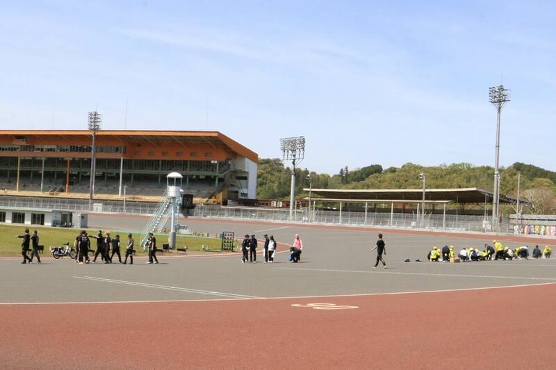 【山陽オート】落車による走路損傷で初日８Ｒ以降中止