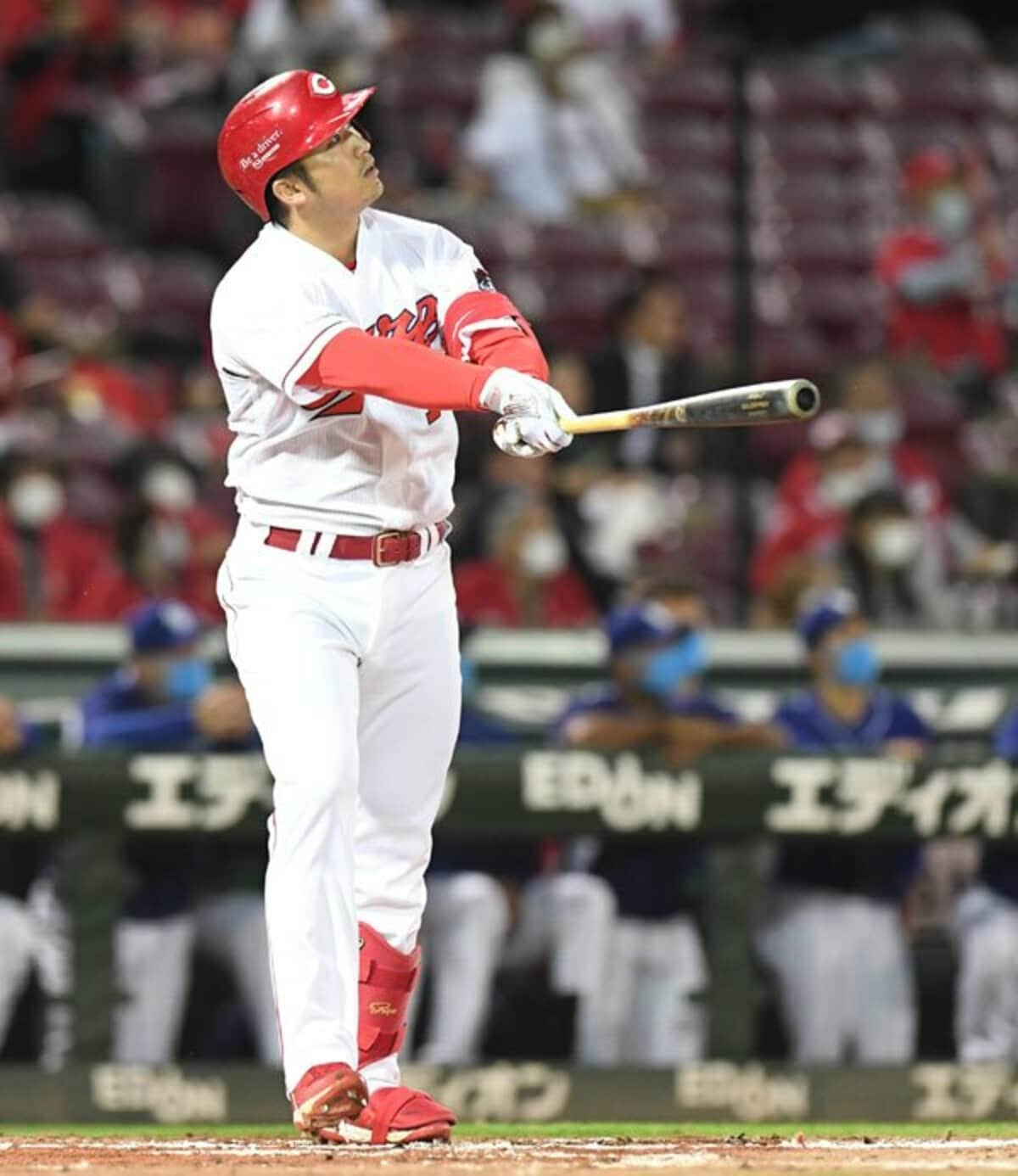写真：広島・鈴木誠也 3ボールから！22号2ラン「割り切って打ちに