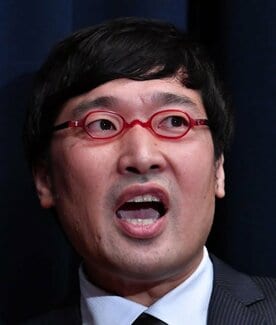  山里亮太