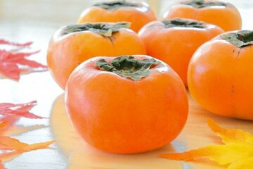  柿を食べて大腸ガン予防を