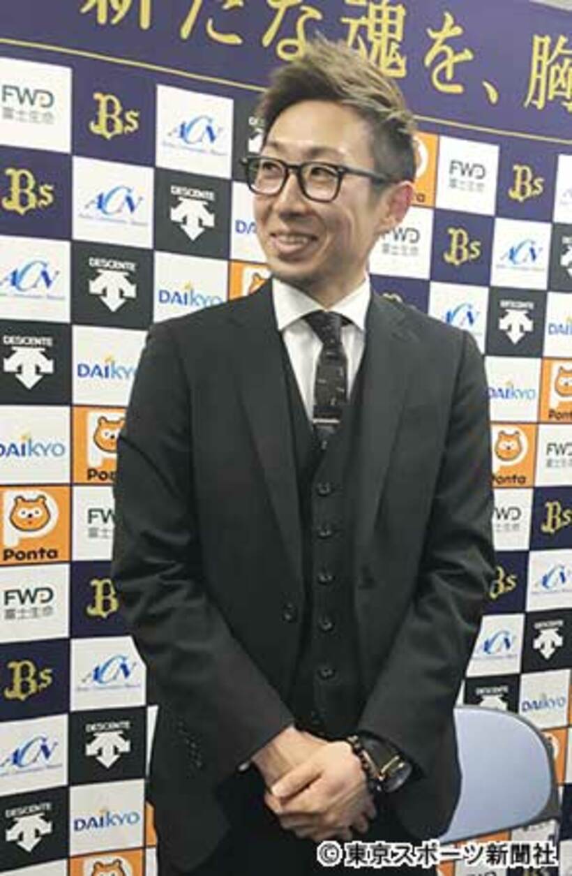  契約を更改した金子千尋