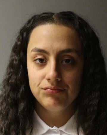 ケイラ・アルバレンガ被告（サフォーク郡地方検事局から）