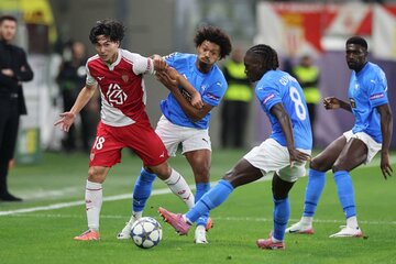 試合をコントロールした南野（ロイター）