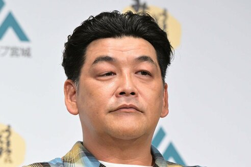 サンド富澤 旅行中に“先輩芸人”と遭遇「バイキングで皿にものすごい