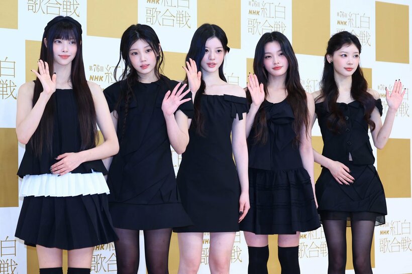 ５人組のＩＬＬＩＴ。左からＹＵＮＡＨ、ＷＯＮＨＥＥ、ＭＩＮＪＵ、ＩＲＯＨＡ、ＭＯＫＡ