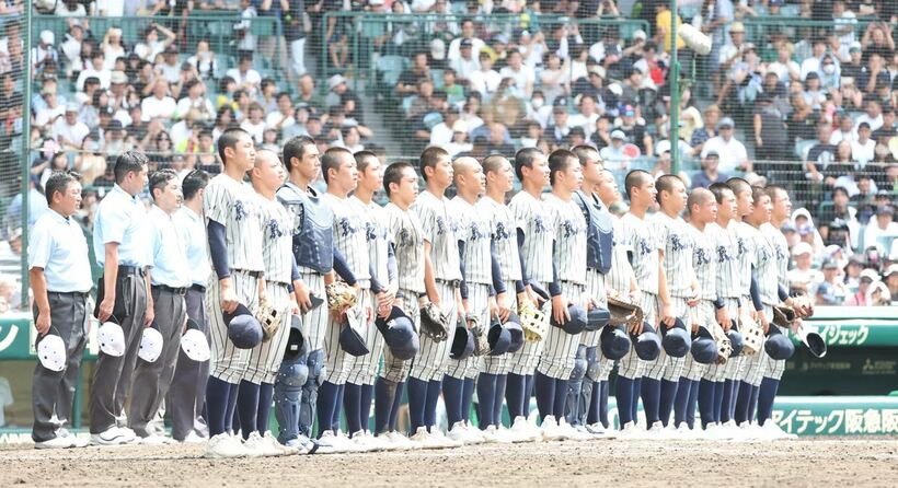試合に勝利した敦賀気比ナイン