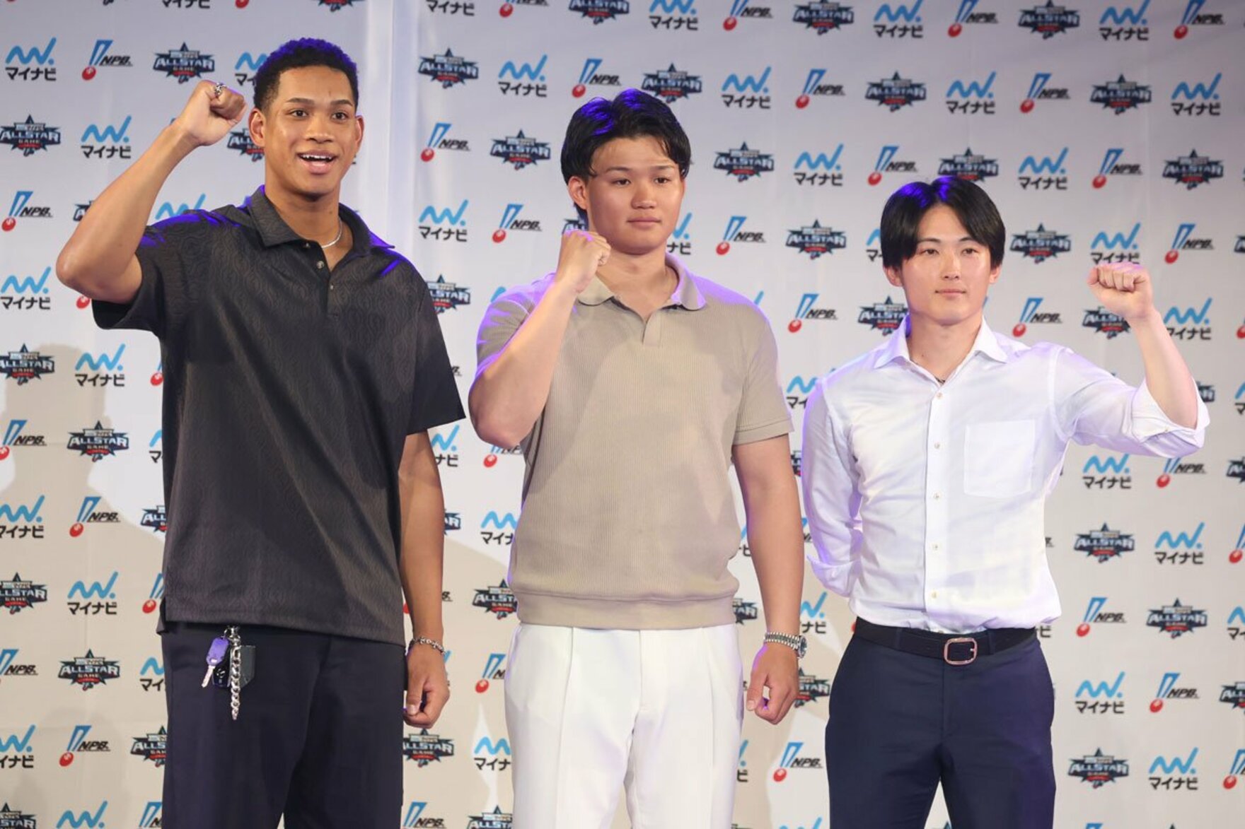 前日会見に登場した日本ハム・万波中正(左)、阪神・森下翔太(中)、巨人・浦田俊輔
